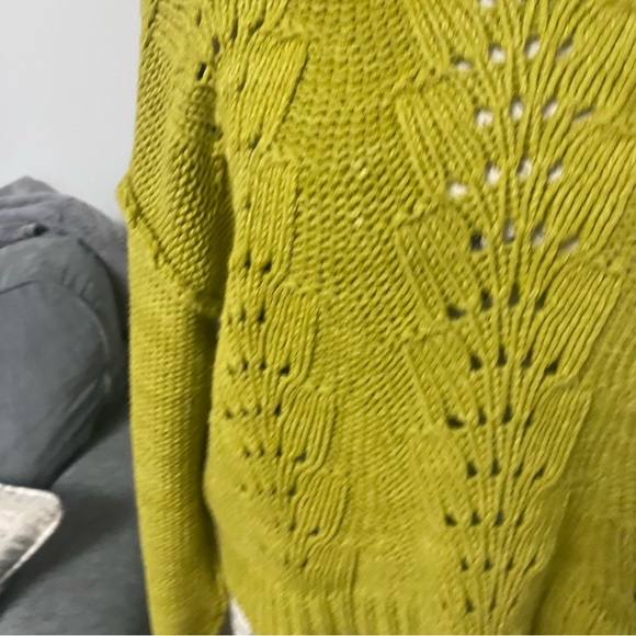 Free People Bell Song Women's Size Small Sweater Oversized Boxy Green in Colour - Picture 3 of 10